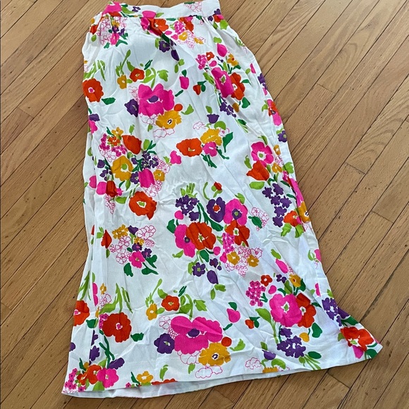 Vintage Sweaters - vintage White Floral Maxi Skirt with Bright Multicolor Blooms